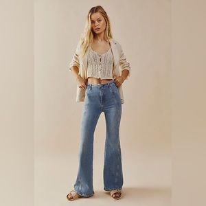 FREE PEOPLE Florence Flare Jeans in Yosemite Blue